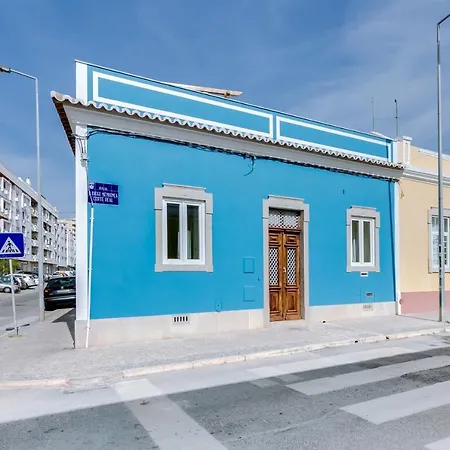 Semesterbostad Casa Azul Traditional House - *